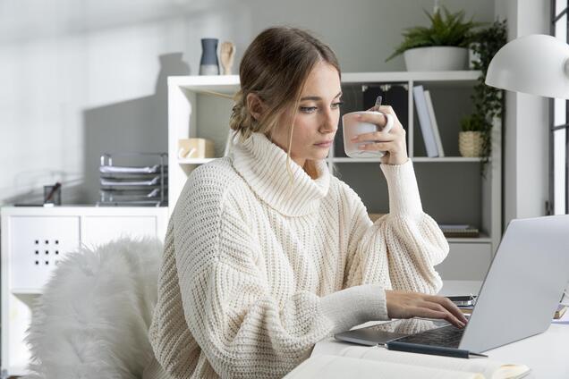 Дистанційна робота: 7 звичок, які тихо руйнують ваше здоров’я