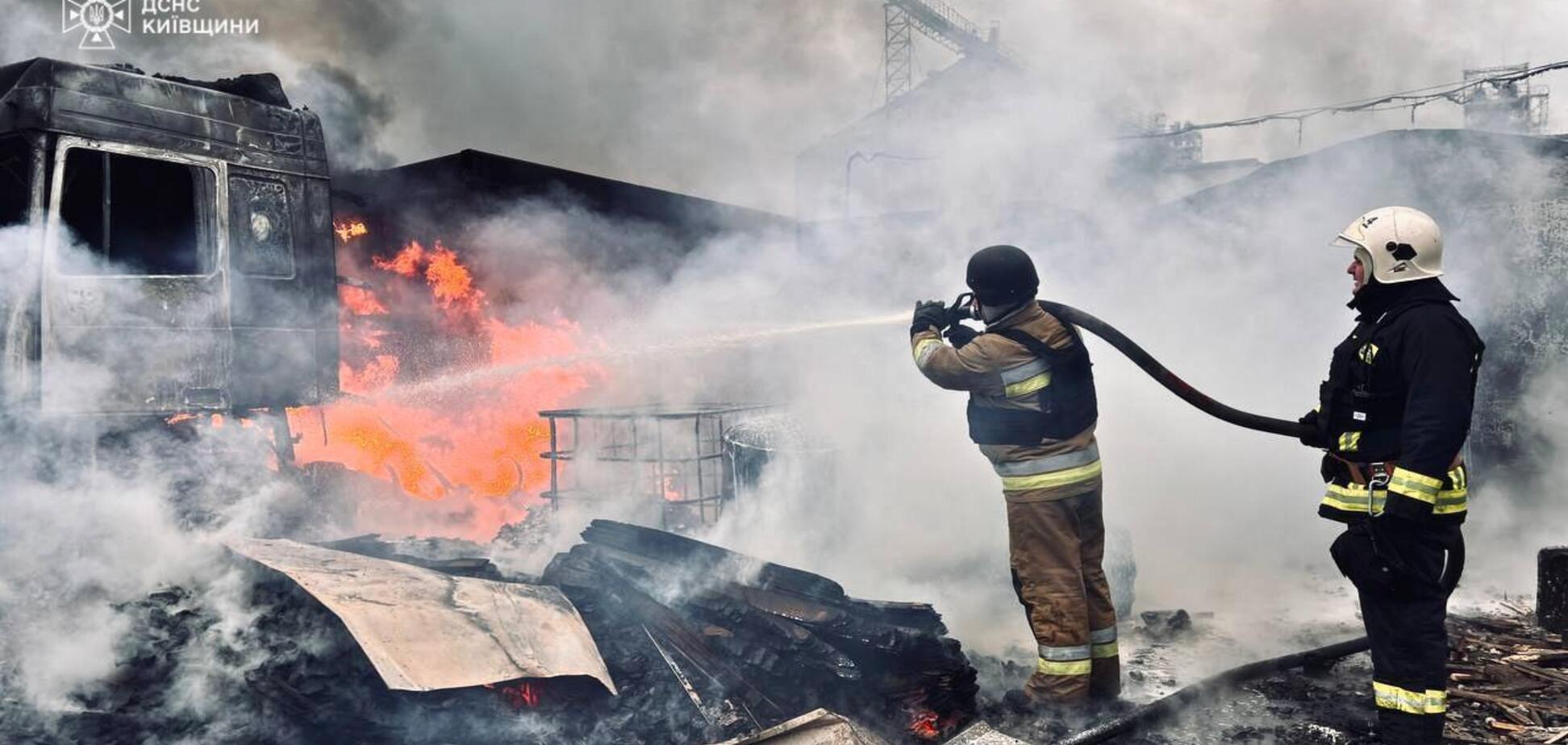 У Києві блекаут після атаки РФ: лікарні обігрівають пересувними котельнями