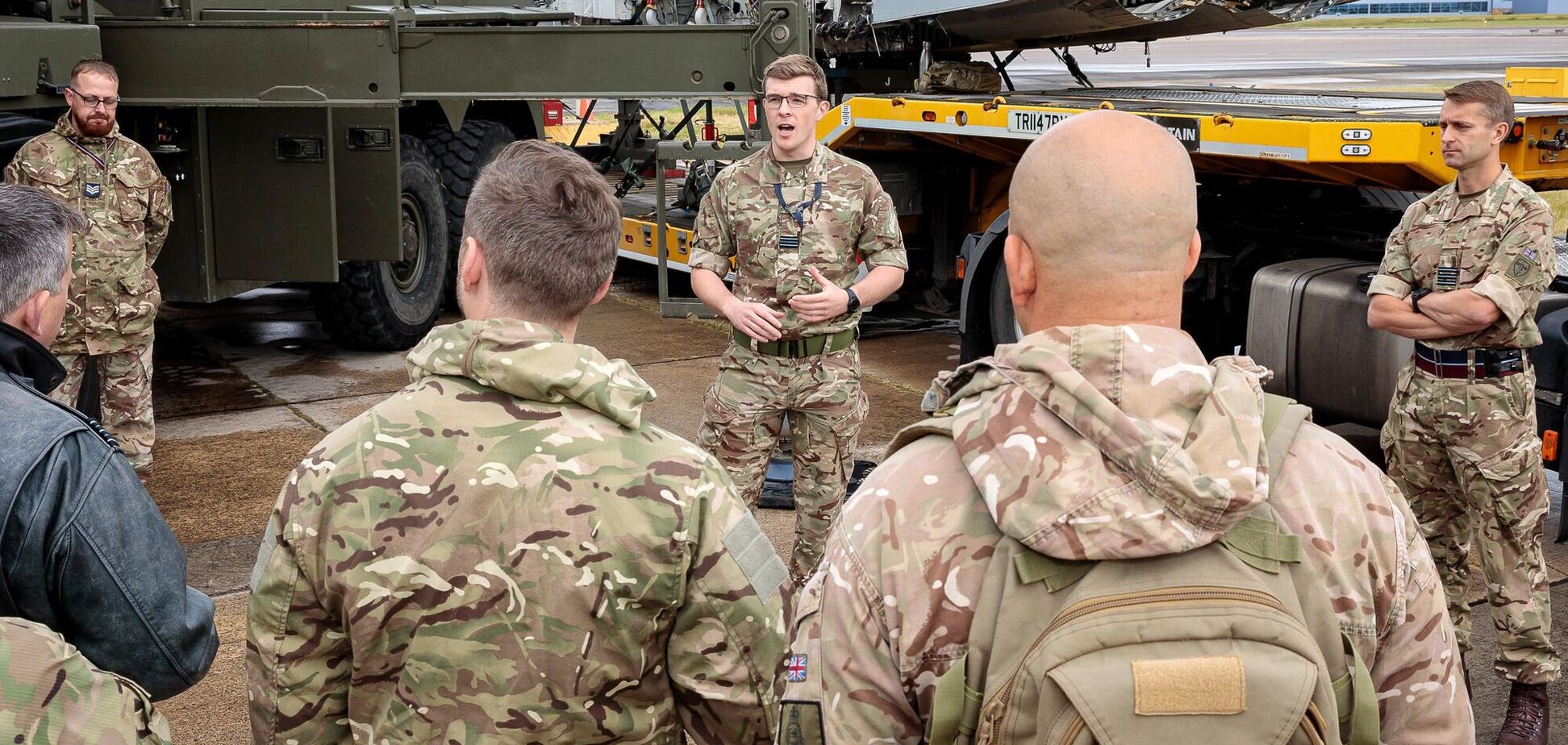 Британія запустить програму військової підготовки юнаків: коли стартує прийом заявок