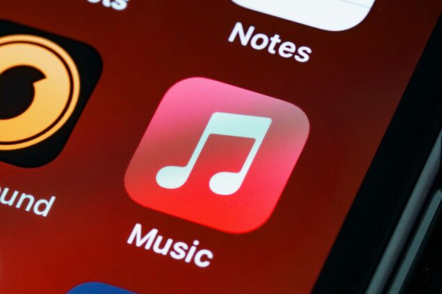 Apple Music назвал самые популярные песни в Украине в 2025 году: кто создал главный хит и сколько российских треков попали в топ-100