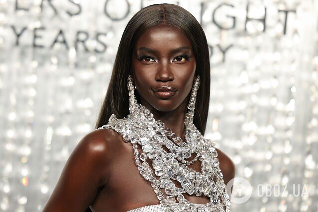 Ее называют 'новой Наоми Кэмпбелл': кто такая Анок Яй, которая стала 'Моделью года 2025', и как она выглядит без одежды