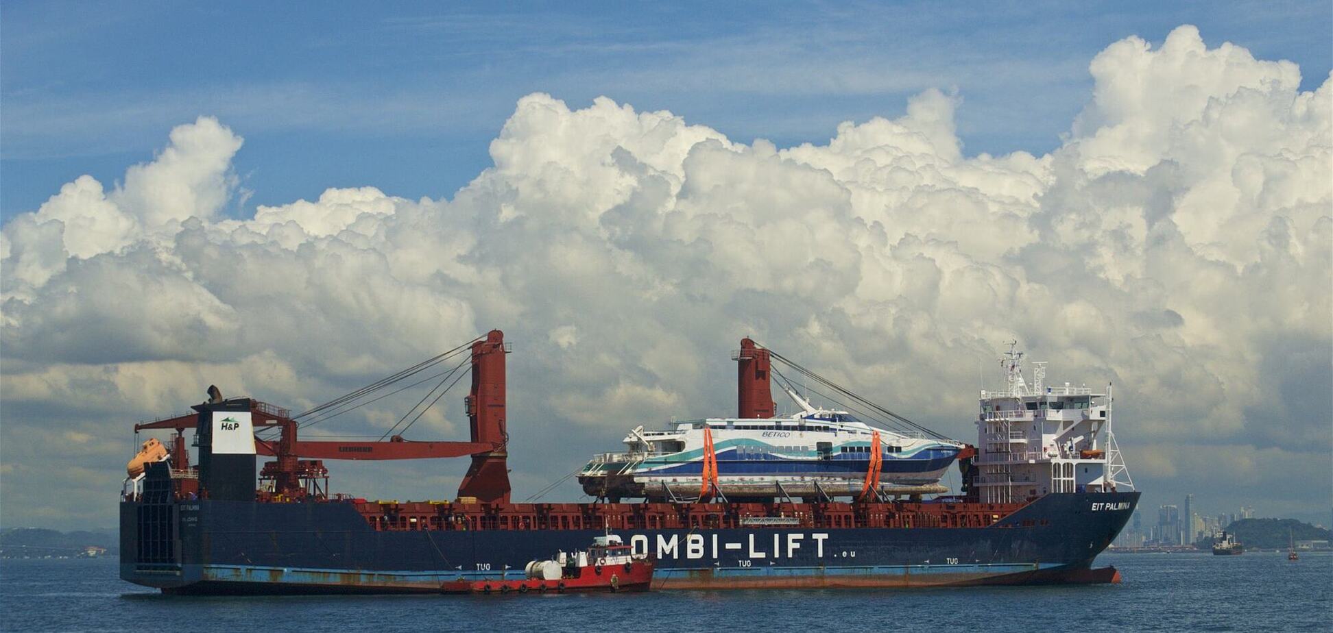 Російське судно, яке затонуло біля берегів Іспанії, таємно перевозило деталі атомного реактора для КНДР – ЗМІ