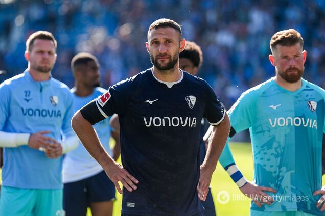 Экс-футболист сборной Украины, которого выгнали из немецкого клуба, отказался возвращаться в Украину. Его 'подобрали' в Казахстане