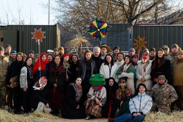 Півтора десятка бригад отримали від Порошенка 'Блискавки' та інші сюрпризи для ворога