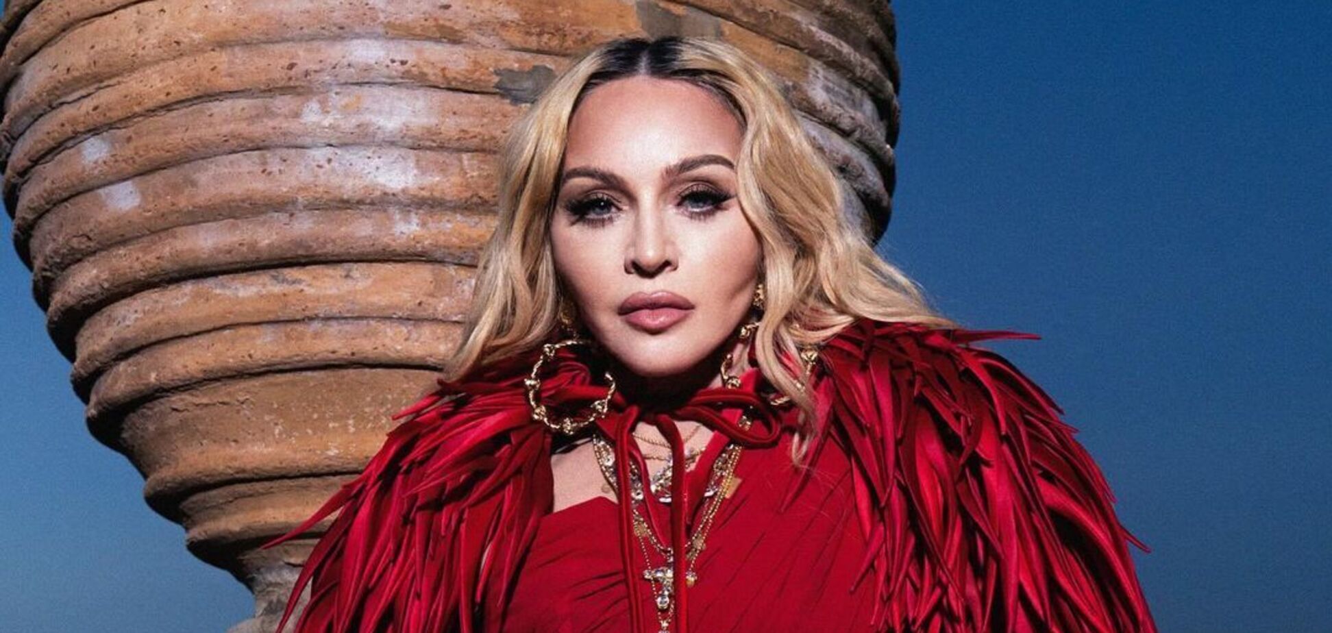 'Вы не знаете, что Украина и Россия – разные страны?' Стало известно, за что Мадонна строго отчитала своего помощника