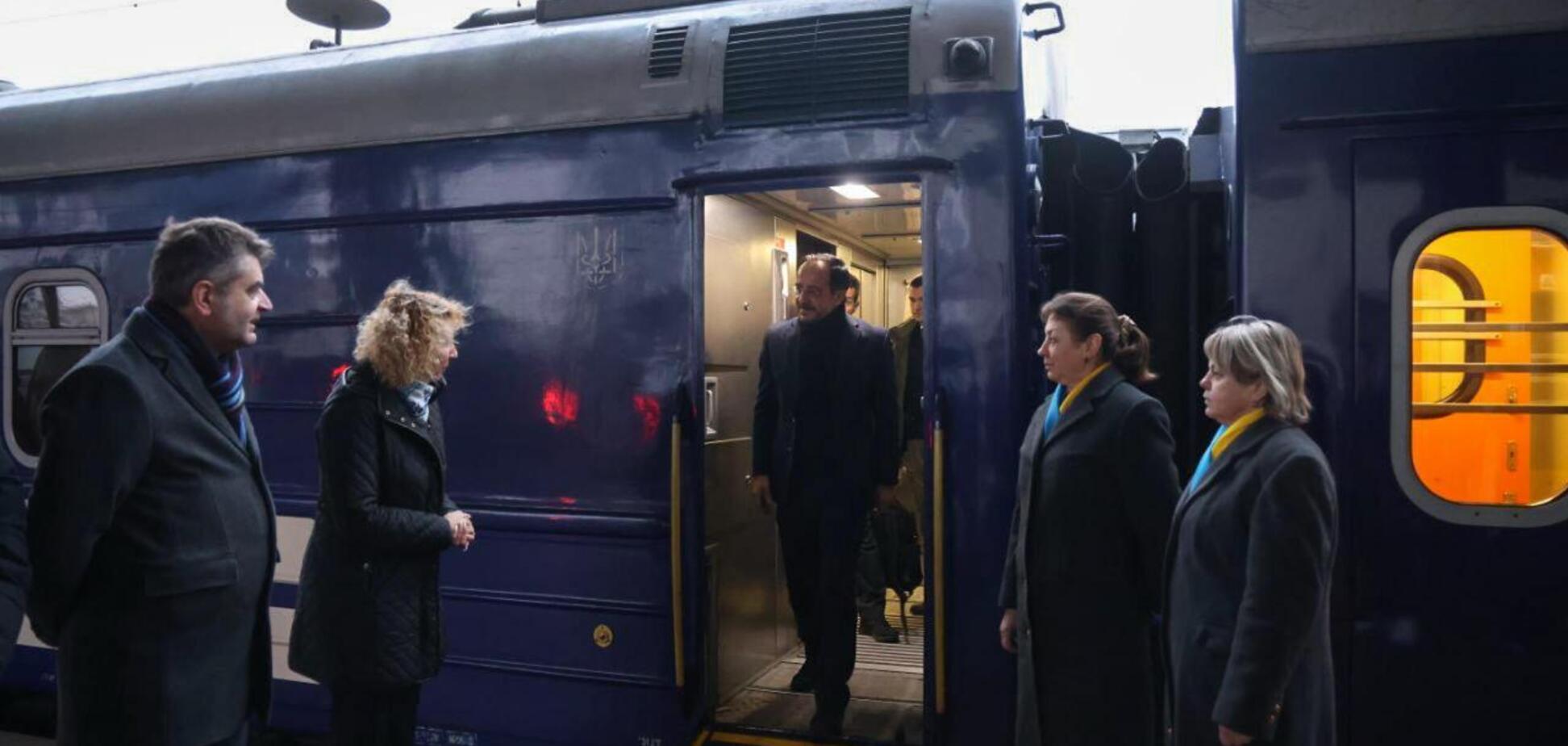 Президент Кіпру Нікос Христодулідіс прибув до Києва і зустрівся з Зеленським. Фото, відео і всі подробиці