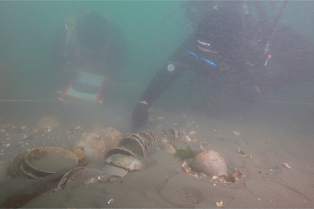 Археологи нашли под водой посуду, которой более 900 лет: она даже не изменилась. Фото