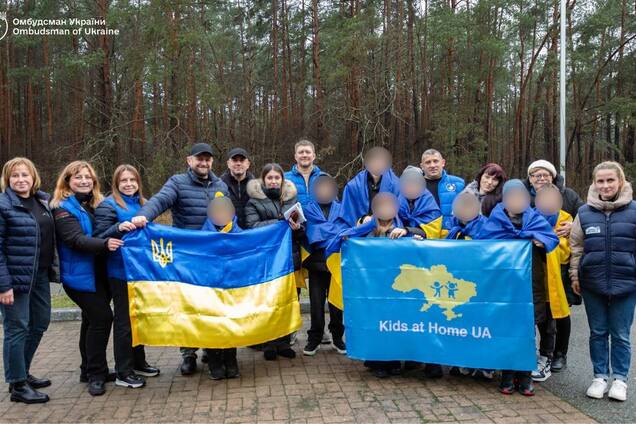В Україну повернули з Росії та окупації ще 7 дітей: посприяла Меланія Трамп. Фото і відео