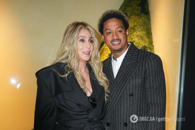 Співачка Шер збирається заміж за на 40 років молодшого бойфренда після кризи у стосунках: інсайдер назвав дату весілля