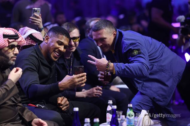 Ентоні Джошуа вперше показав фото з тренувального табору Усика