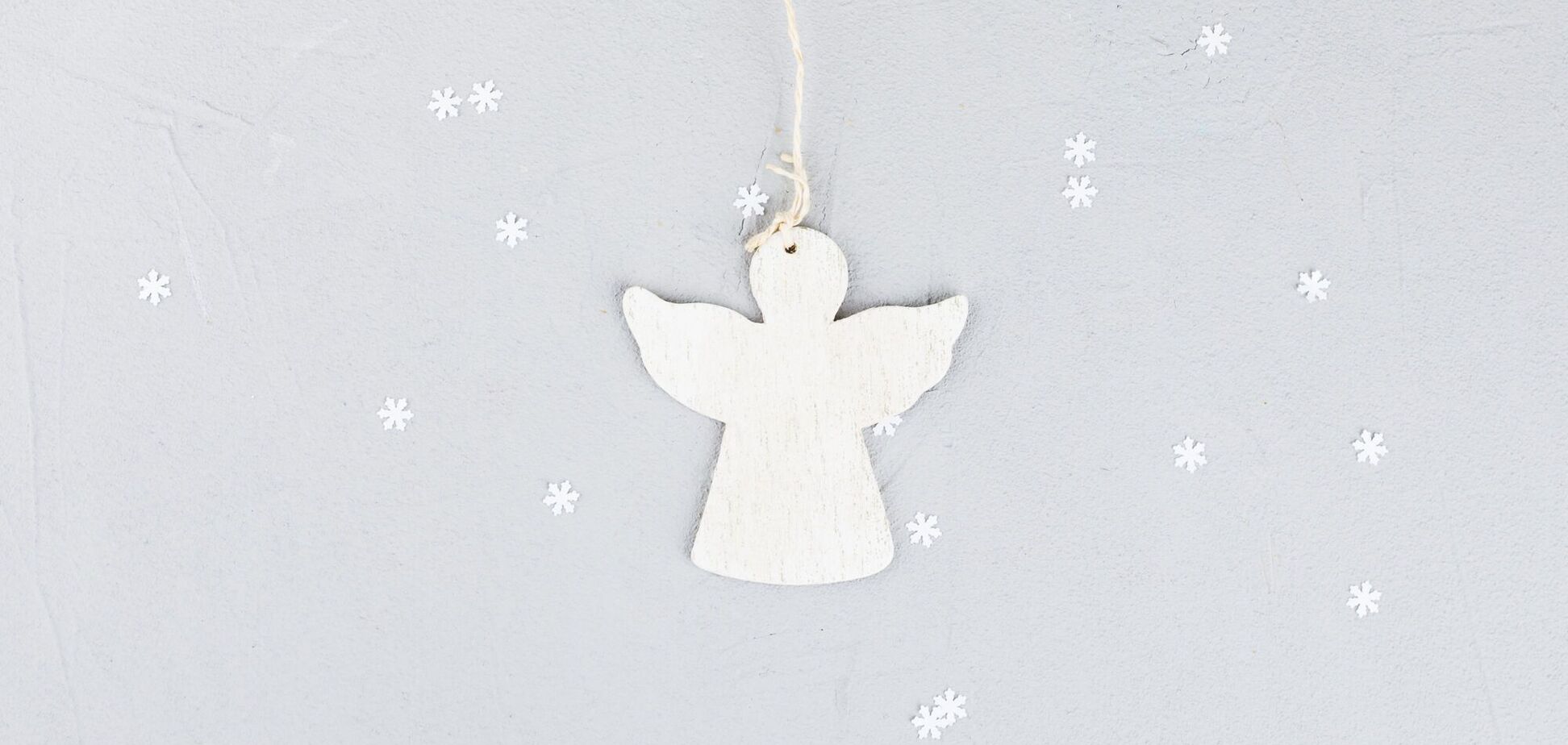 Ангел чи янгол? Яка різниця між цими словами та як сказати правильно українською