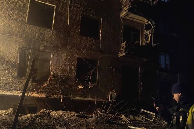 У Чернігові 'Шахед' вибухнув біля багатоповерхівки: постраждали люди. Фото