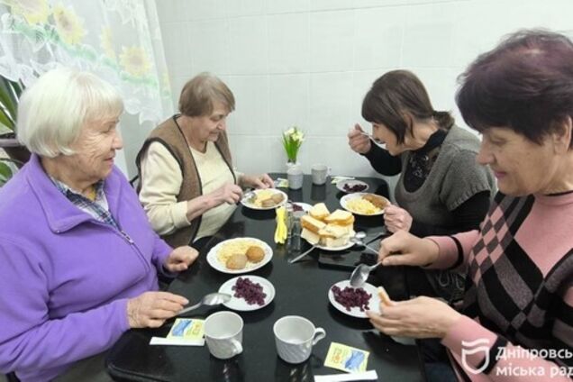 Горячее питание без перерывов: подопечные терцентра рассказали, как о них беспокоятся даже во время блэкаутов