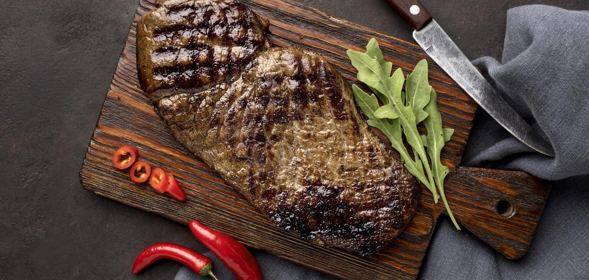 Стейк у фритюрниці вийде смачніший і соковитіший: який секретний інгредієнт додати