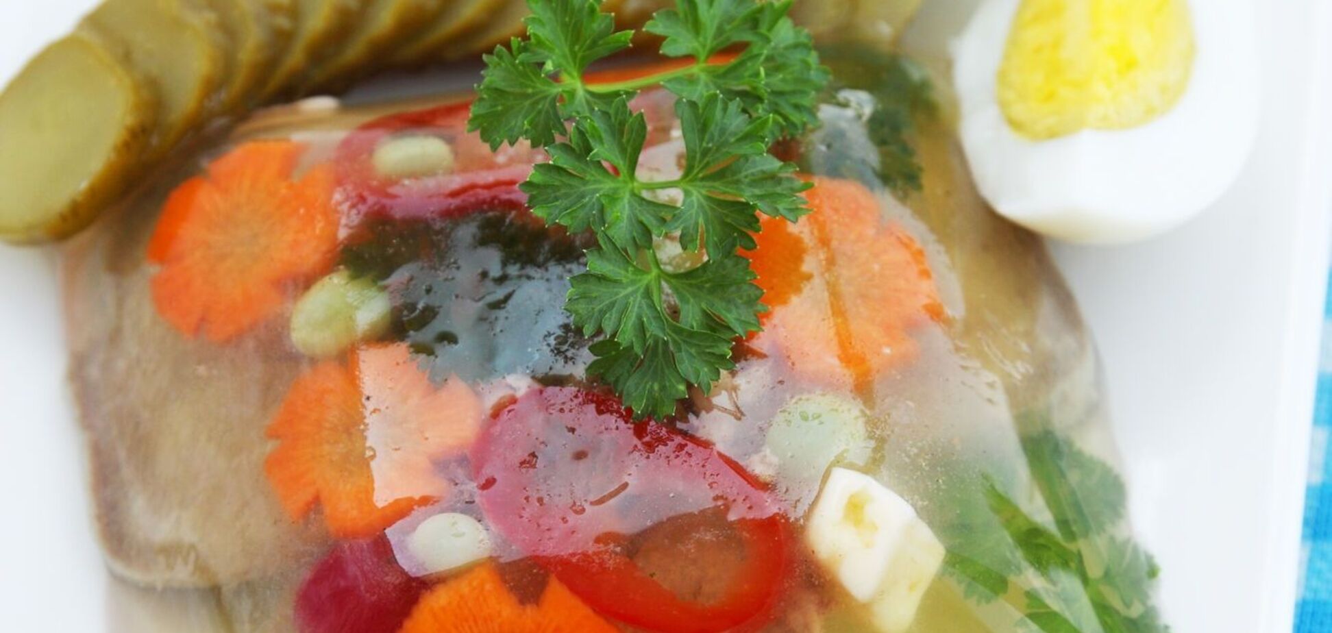 Як приготувати смачне заливне з язика на свята: ділимось простим пецептом