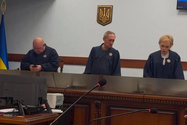 Як 'Юнігран' продовжує видобувати та продавати пісок та щебінку всупереч судовим заборонам