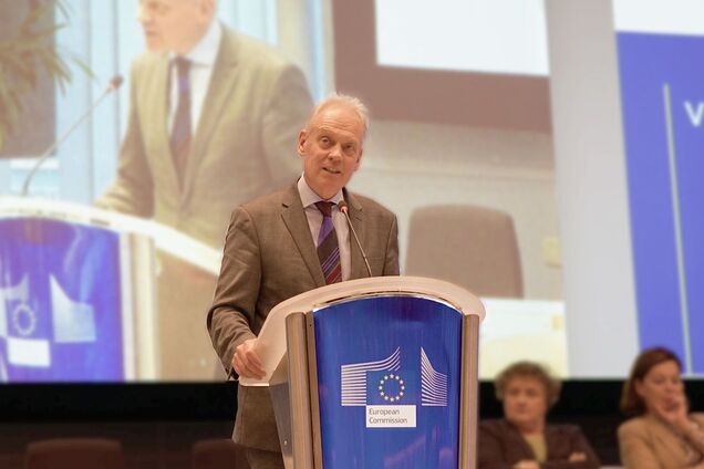 В ЕС рекомендуют Украине смягчить военное положение 'уже сейчас': о чем идет речь