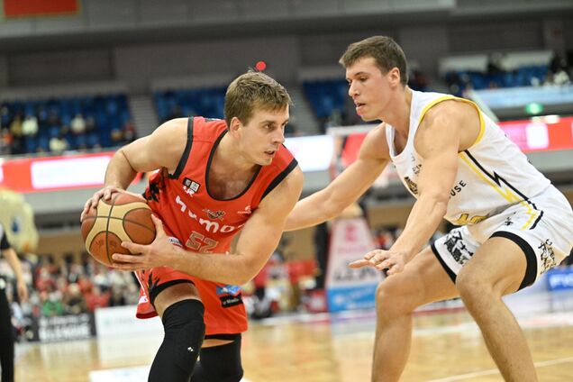 Украинцы за границей: Крутоус набрал 17 очков в Испании, Герун оформил дабл-дабл в Японии