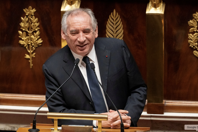 Парламент Франции рассмотрит изменение конституционного статуса Корсики: что происходит