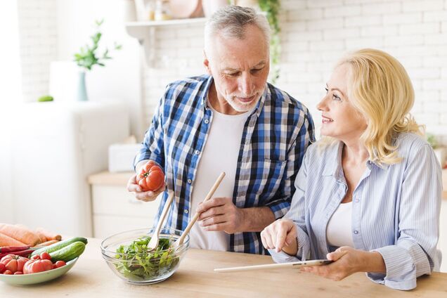 7 ошибок в питании после 60 лет, которые могут ускорить старение