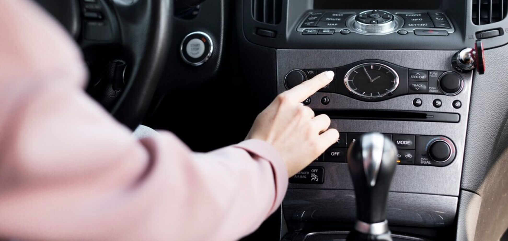 Найкращі авто із механічною коробкою передач: рейтинг 2025 року