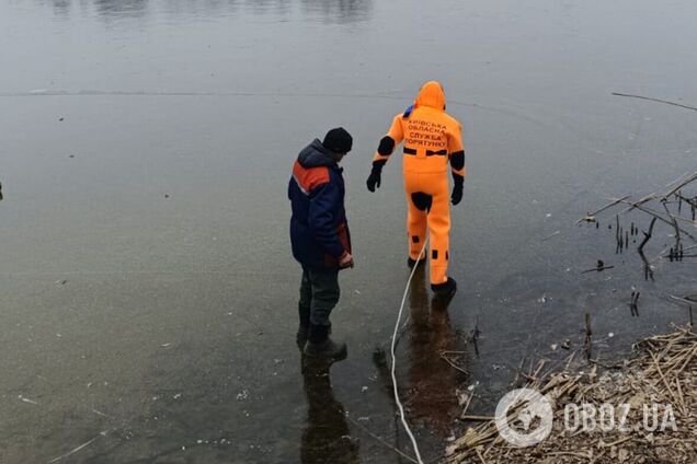 На Киевщине мужчина провалился на пруду под лед и утонул. Подробности трагедии и фото