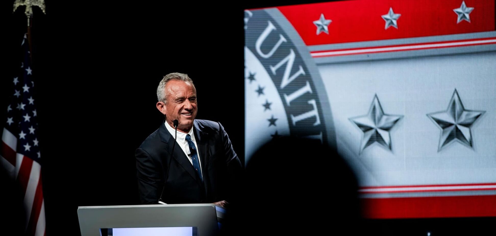 'Зробимо Америку знову здоровою': міністр охорони здоров'я США цитував наукові дослідження, яких не існує