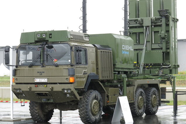 Германия по итогам 'Рамштайна' передаст Украине около 100 ракет для IRIS-T