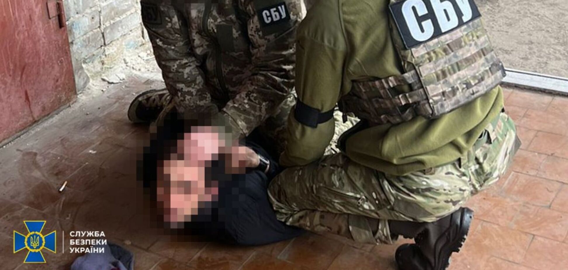 Пытались продать криминалитету 'трофейное' оружие: СБУ и Нацполиция задержали 17 дельцов в 9 регионах Украины. Фото