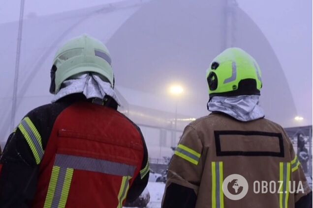 Атака по ЧАЕС: як виглядають дірка у саркофазі та уламки дрона. Фото і відео