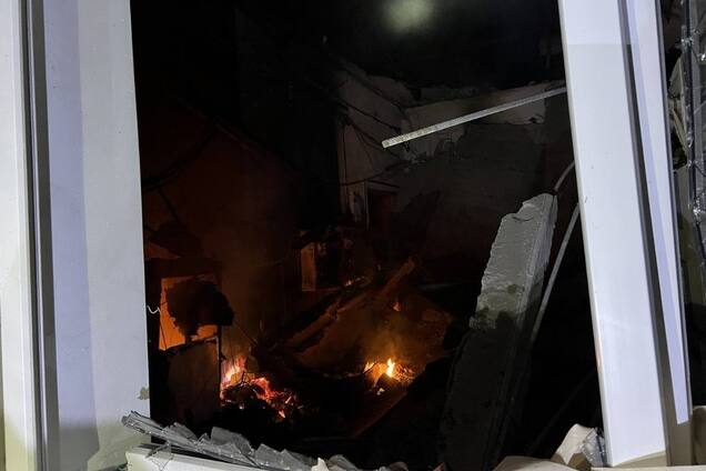 Оккупанты ночью атаковали Одесщину, вспыхнули пожары: повреждена припортовая инфраструктура. Фото