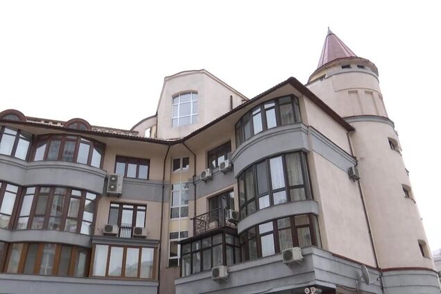 Освященные, но с долгами: на Оболони сдают апартаменты Януковича за 67 тысяч гривен