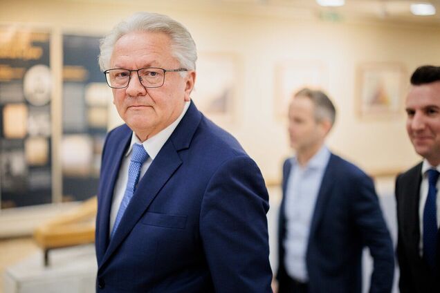 'Если вы не инвестируете в оборонпром, с вами обращаются, как с детьми': глава Rheinmetall указал на уязвимость Европы на фоне переговоров США и РФ