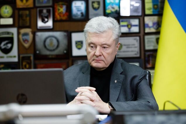 Это огромная трагедия: Порошенко выразил соболезнования семьям погибших в Кривом Роге из-за ракетной атаки РФ