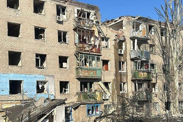 Оккупанты атаковали авиабомбами жилую застройку Константиновки: ранены шесть человек. Фото