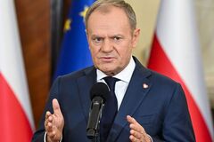 'Надо дважды подумать': Туск назвал условия, при которых Польша будет сбивать российские самолеты