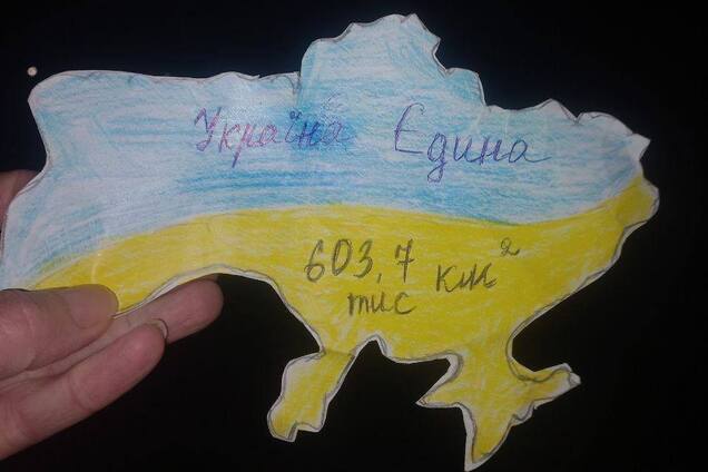  'Знають, що ризикують – і все одно діють': українські патріоти влаштували сміливі акції на окупованих територіях 24 лютого. Фото і відео