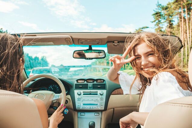 Комфортні й просторі: названо найкращі авто для подорожей
