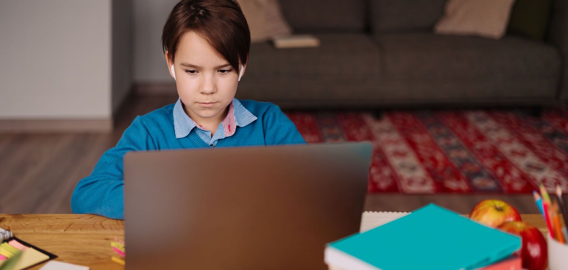 Каждый пятый подросток в Украине пережил буллинг онлайн: тревожные данные ЮНИСЕФ