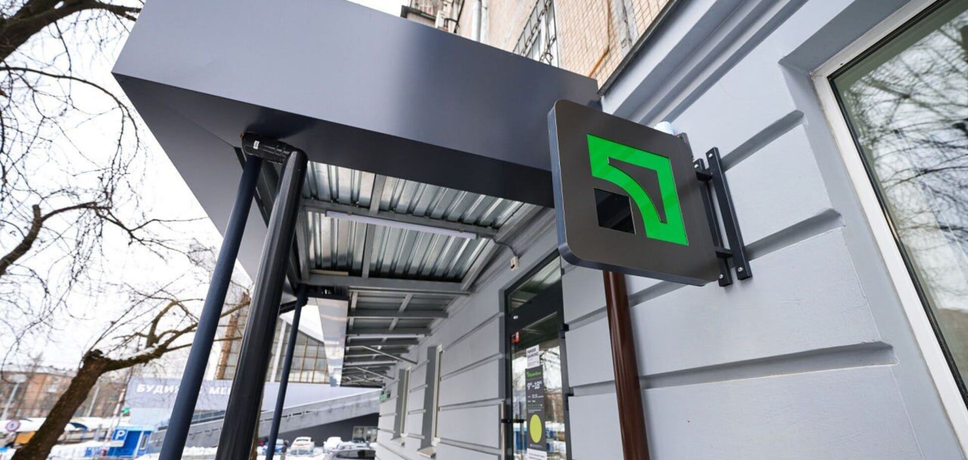 У яких банках поменшало рахунків та вкладів