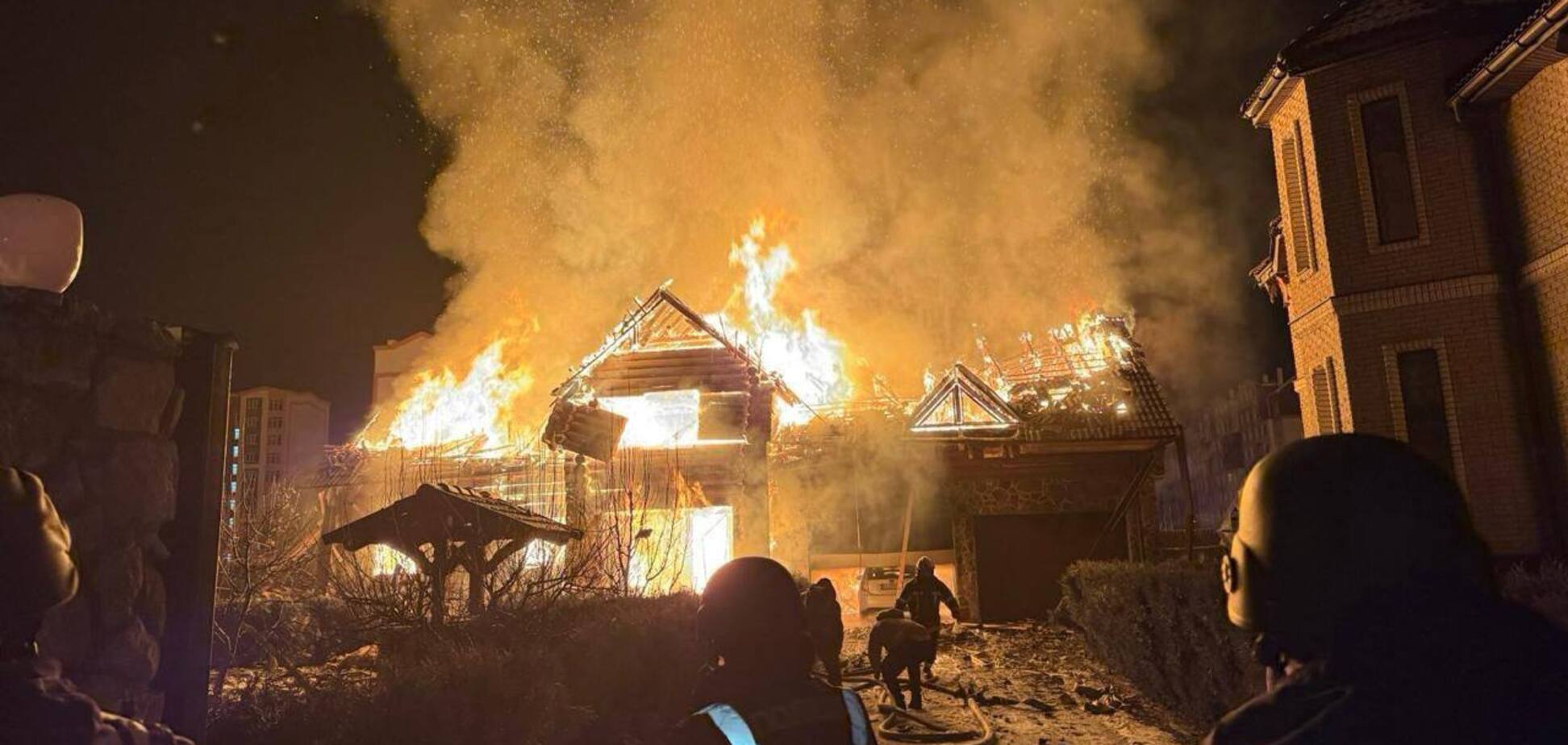 Оккупанты атаковали Киевщину 'Шахедами': произошел пожар, есть погибшие и пострадавшие. Фото и видео