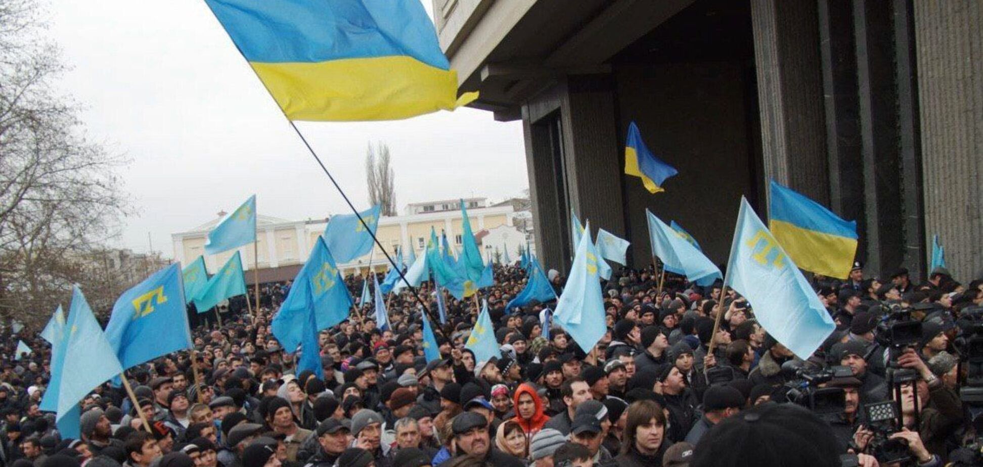 'Мы продолжаем борьбу': Зеленский в День сопротивления оккупации Крыма заявил, что территориальная целостность Украины не будет предметом компромиссов