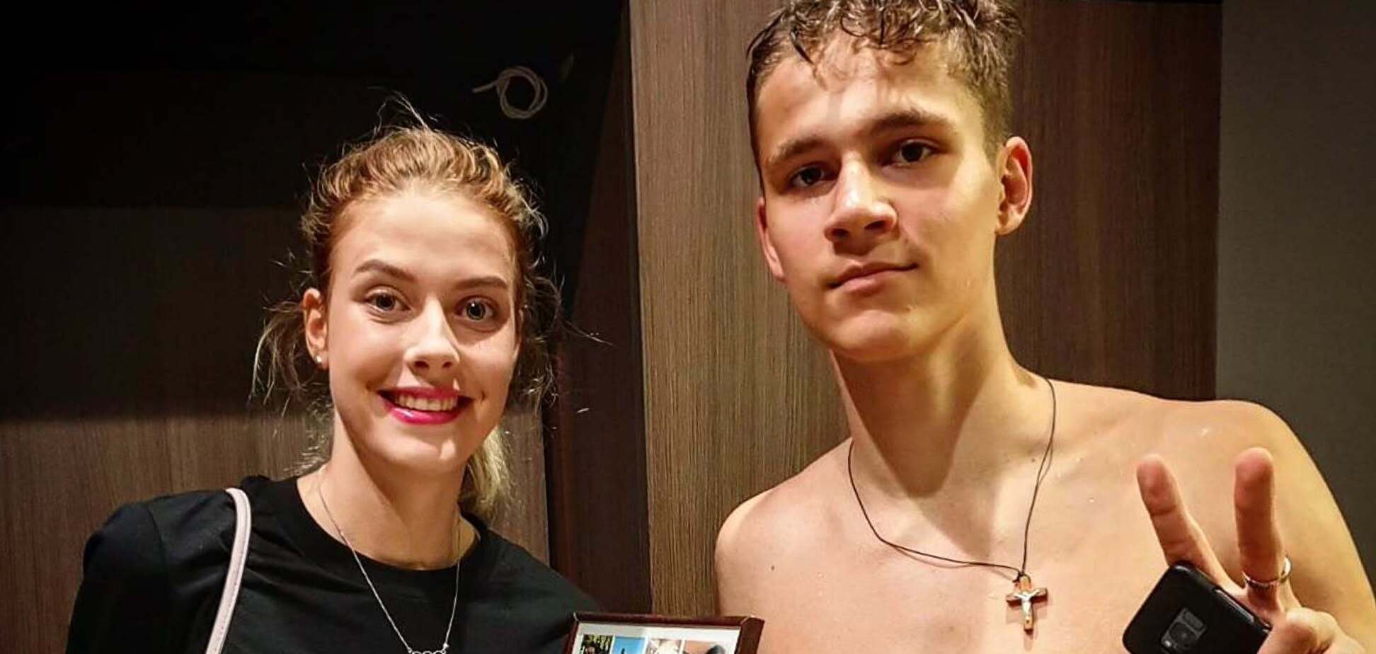 Жених Магучих показал, как выглядит подарок от Усика. Фотофакт