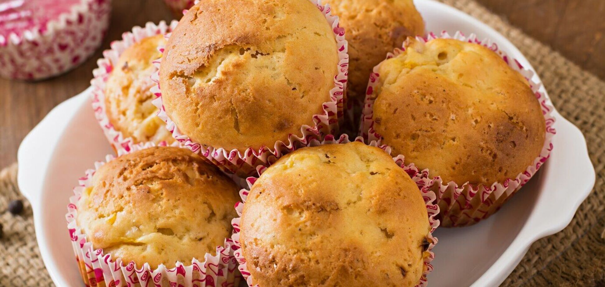 Бананово-кокосовые кексы с домашней нутеллой: вкусный и полезный десерт для ребенка