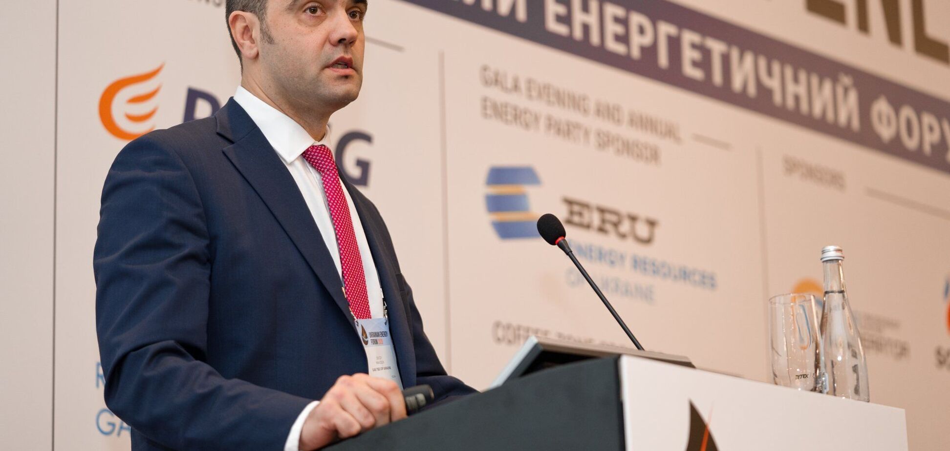 Фото с Facebook-страницы Макогона