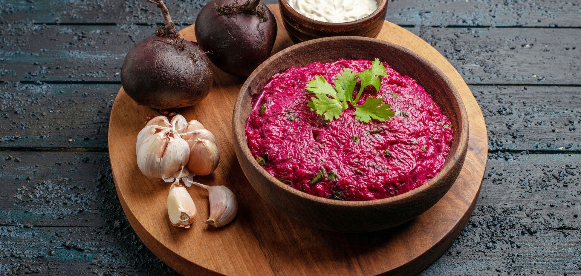 Полезный салат из свеклы, с яйцами и сыром: вкуснее, чем 'Шуба' и винегрет