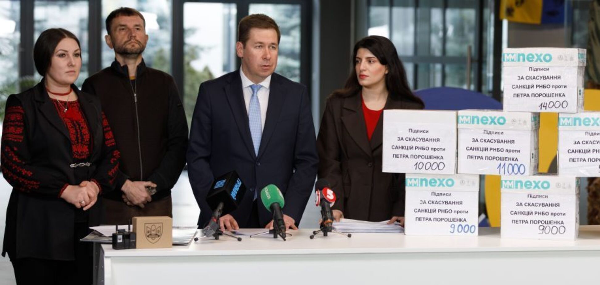 Санкции против Порошенко сфальсифицированы, а причастные к ним будут нести уголовную ответственность, – адвокат Новиков