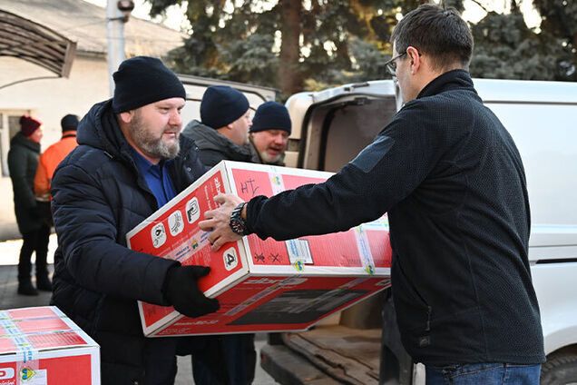 Leroy Merlin передала БФ Solidarity обогреватели и топливо для регионов, страдающих от обстрелов