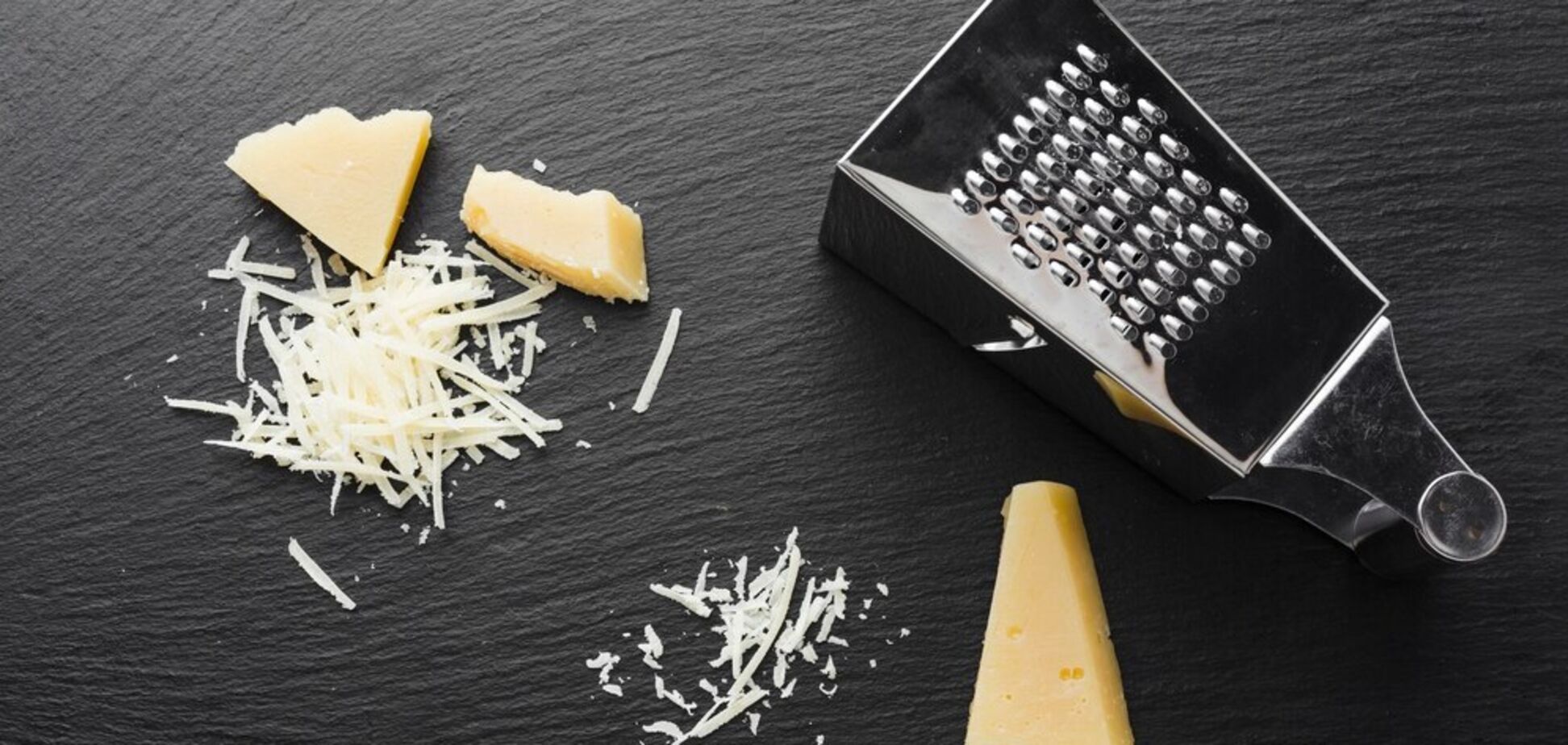 Как заточить терку, чтобы она хорошо измельчала продукты: понадобится чашка