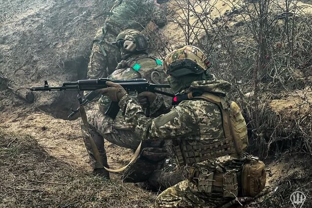 Російські окупанти продовжують штурмувати позиції Сил оборони: у Генштабі назвали найгарячіші напрямки фронту